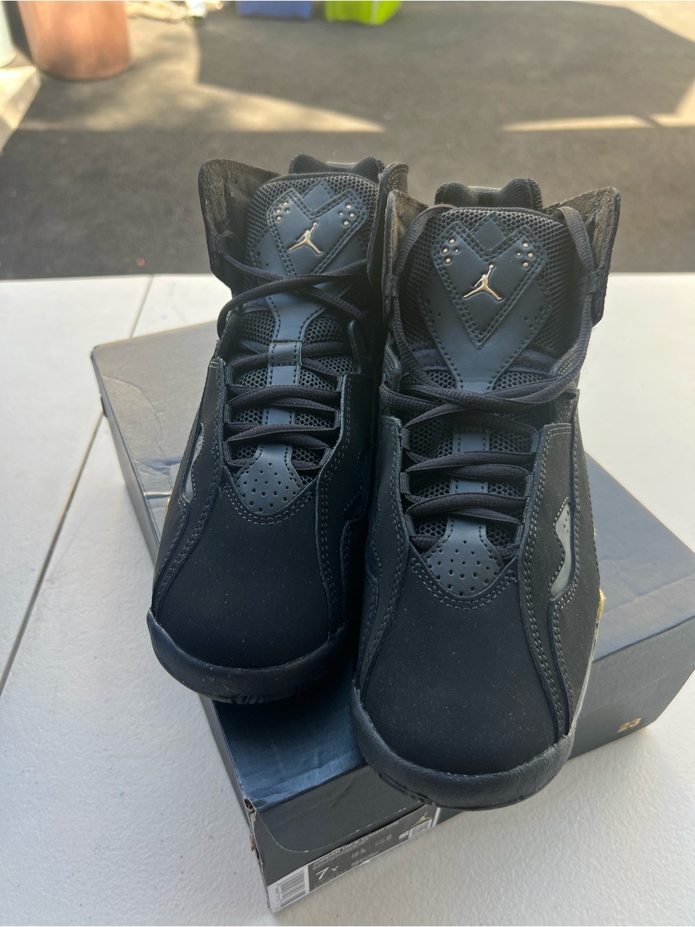 Nike Air Jordan TRUE FLIGHT  Black / White Gold  343796-017 Youth Size 7Y/UK6 - Picture 2 of 7